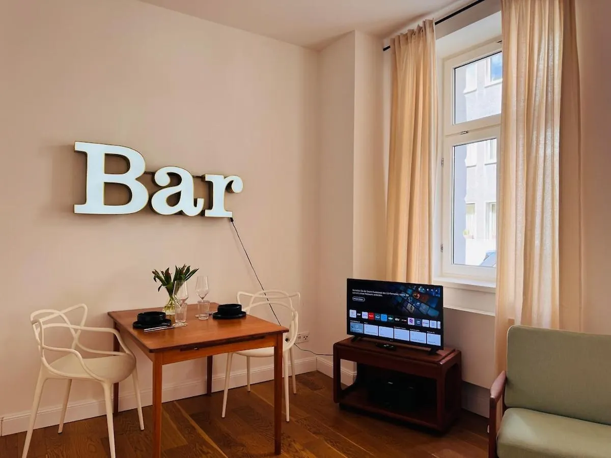 Charmantes 2-Zimmer Altbau Apartment In Koeln Nippes