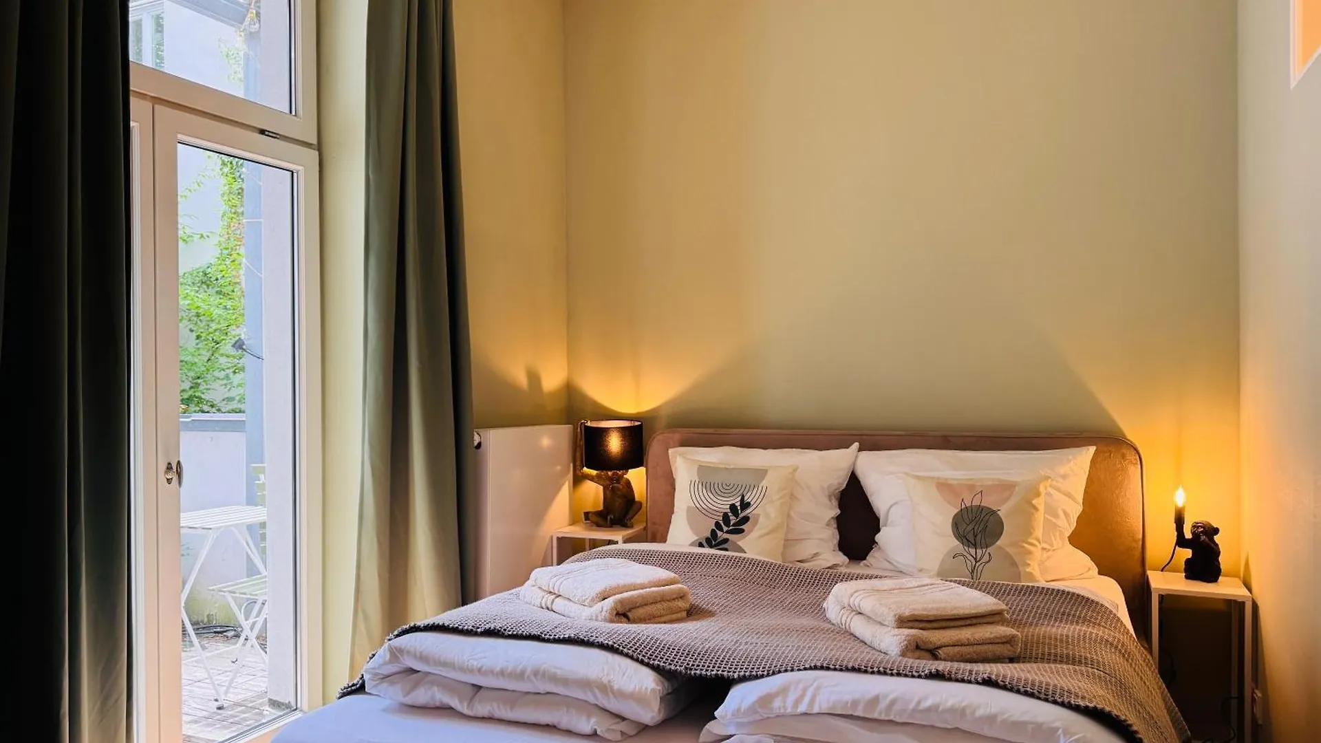 Charmantes 2-Zimmer Altbau Apartment In Koeln Nippes Κολωνία
