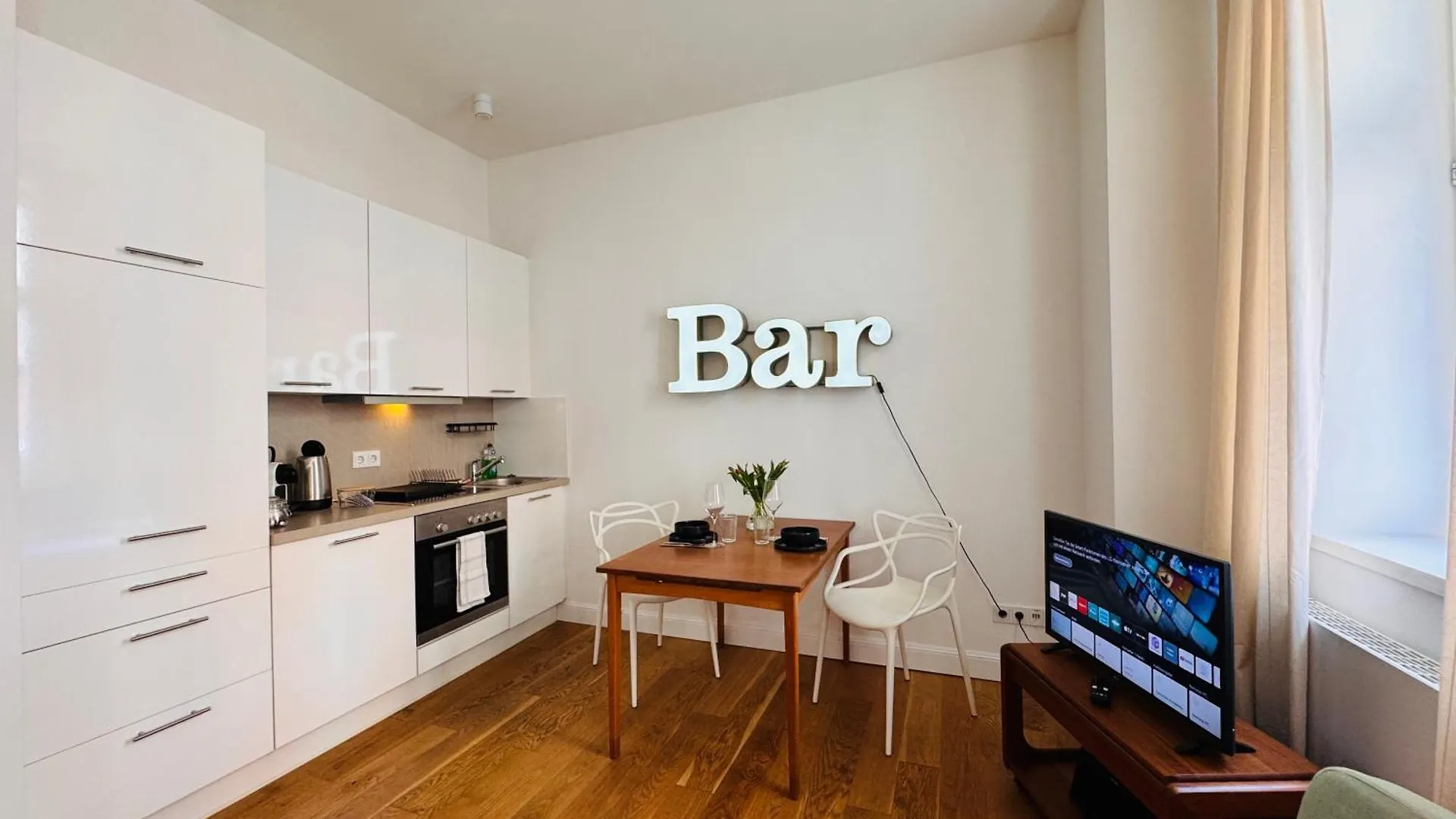 Charmantes 2-Zimmer Altbau Apartment In Koeln Nippes  Κολωνία